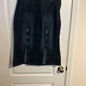 FUBU size 3/4 Jeans skirt with snaps on both sides in front